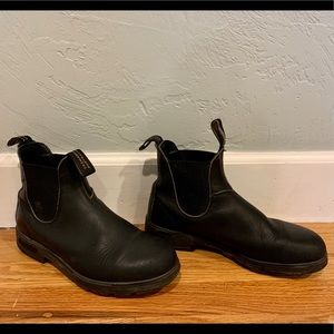 Women’s Blundstones / Black/ size 9